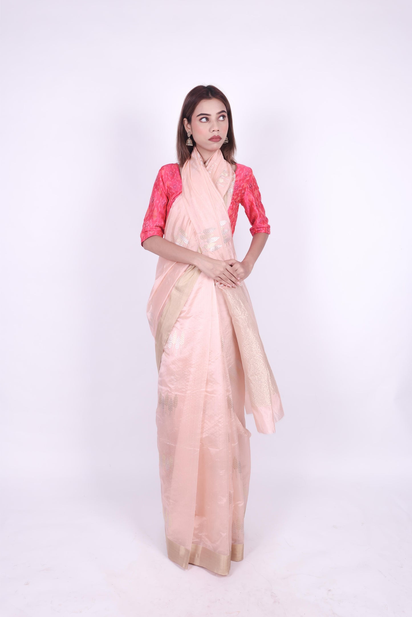 Peach pink pure chanderi silk handwoven saree with meenakari butti, angle 4
