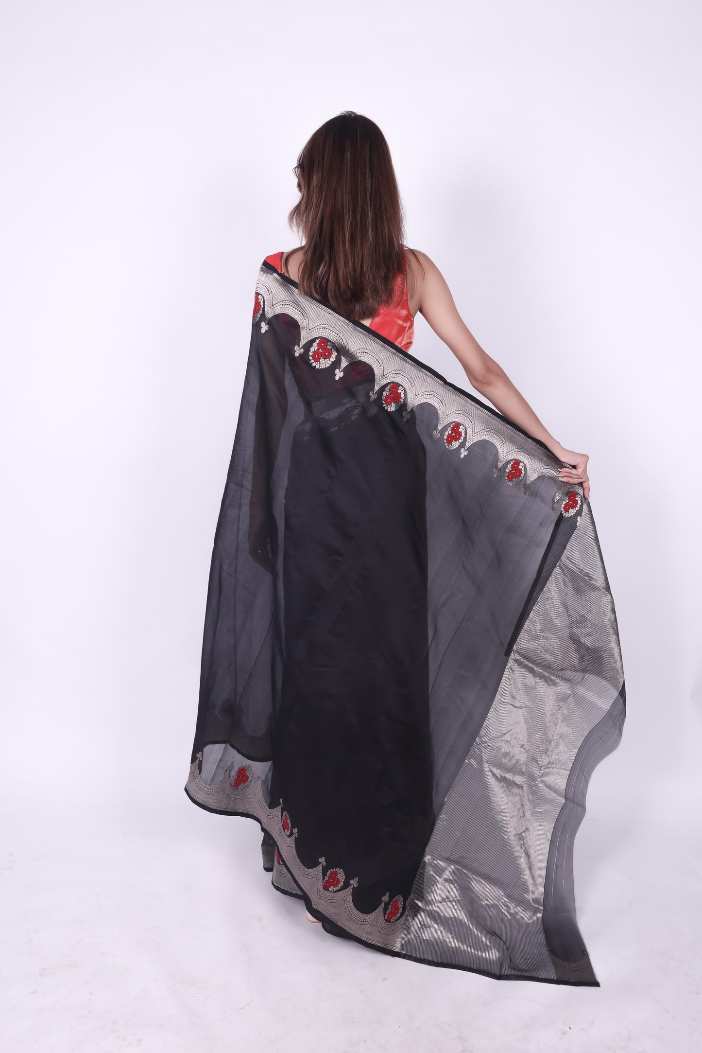 Black plain chanderi silk handwoven saree with nakashi border,4
