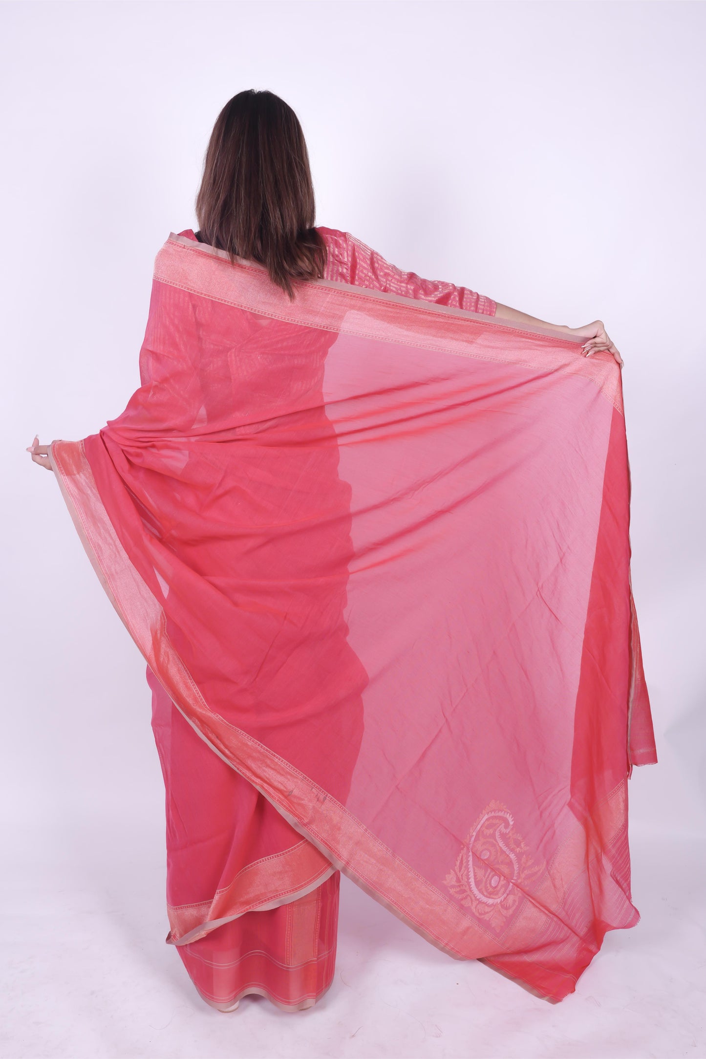 Dark pink pure cotton plain Banarashi saree with Nakashi border and woven ambi on pallu,3