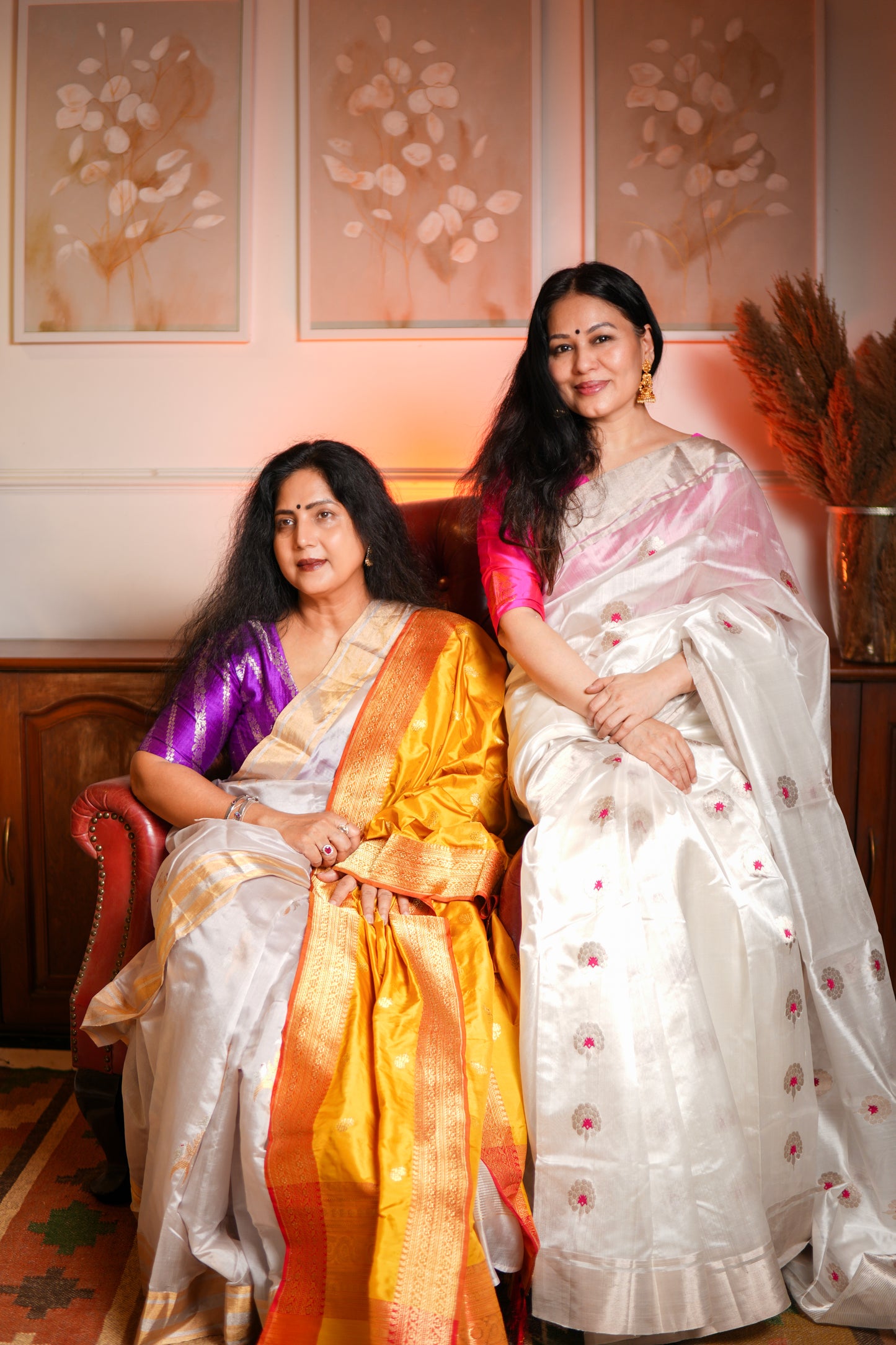 White pure chanderi silk handwoven saree with gendaphool meenakari butti,2