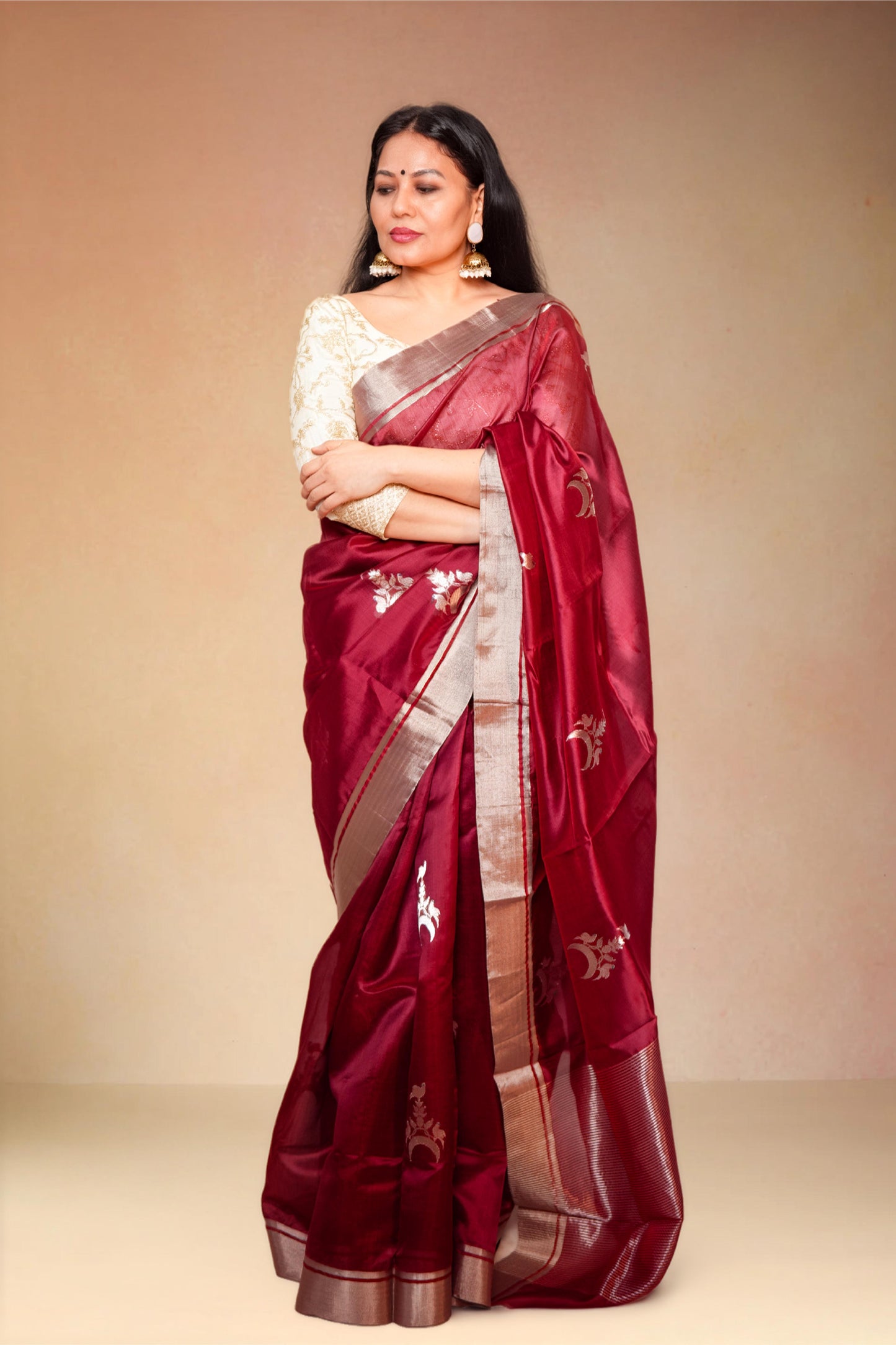 Maroon pure chanderi silk handwoven saree with Chand Chidiya butti and silver border,2