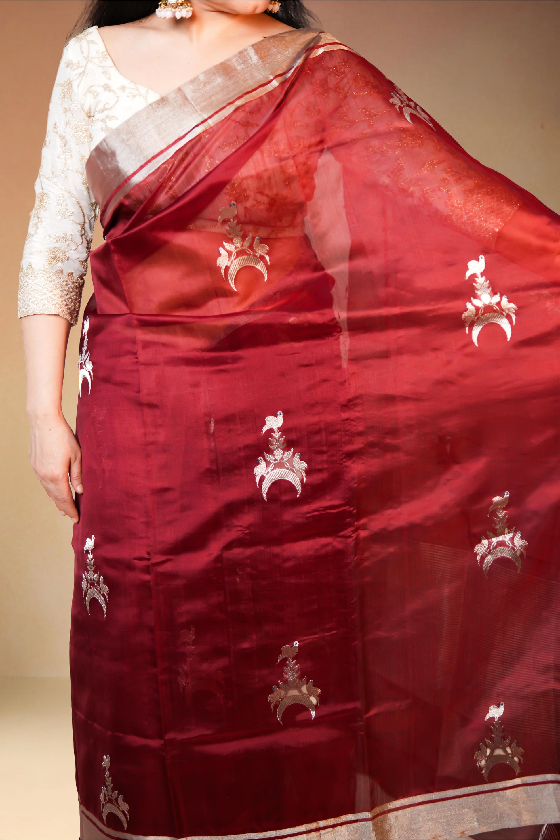 Maroon pure chanderi silk handwoven saree with Chand Chidiya butti and silver border,3