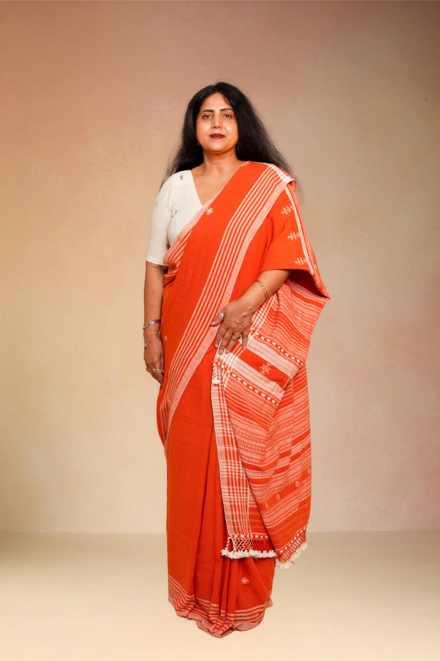 Orange and white pure Kala cotton Bhujodi handwoven saree,3