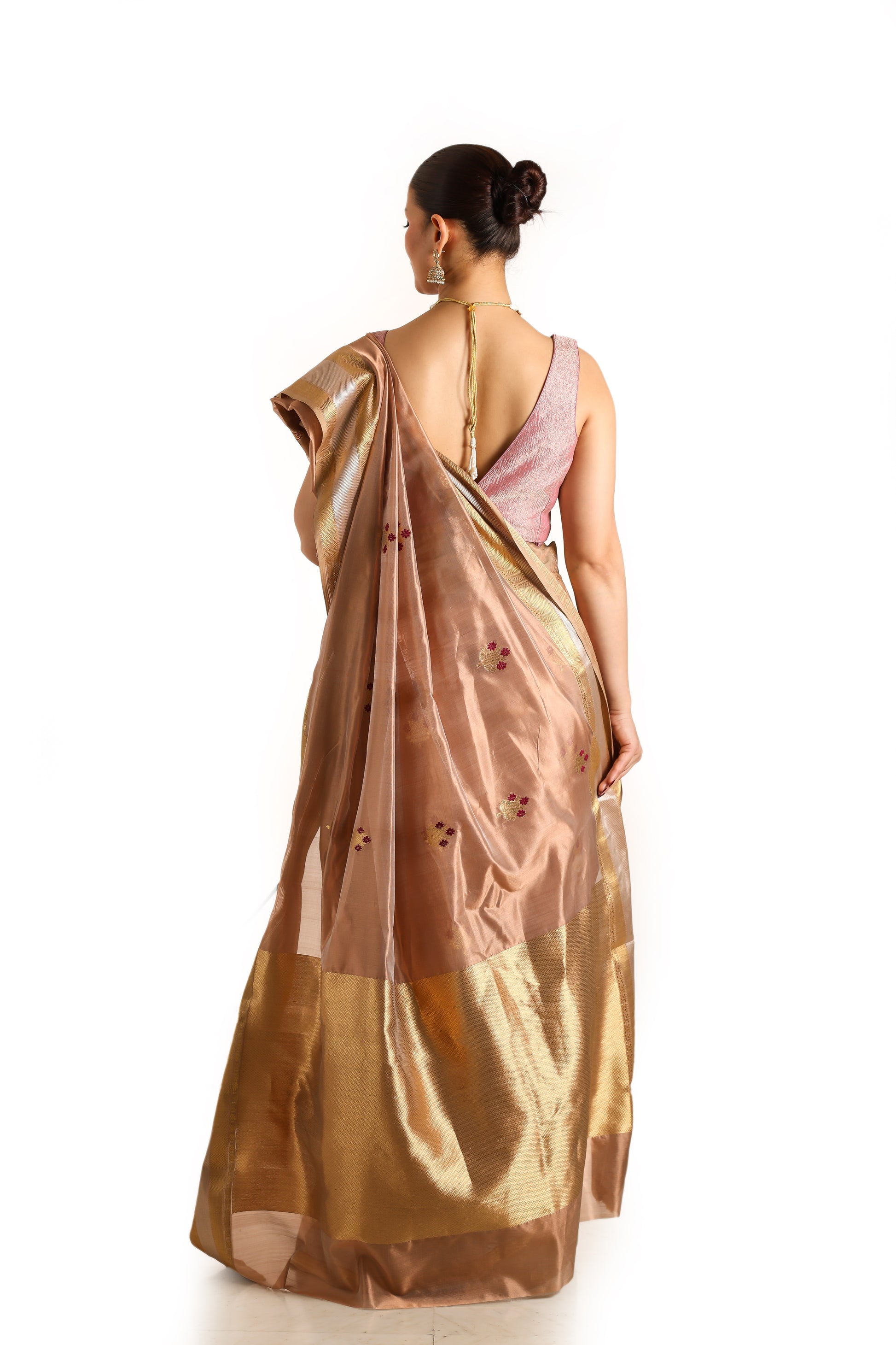 Onion pink chanderi silk handwoven saree with nakashi border and meenakari butti, angle 4