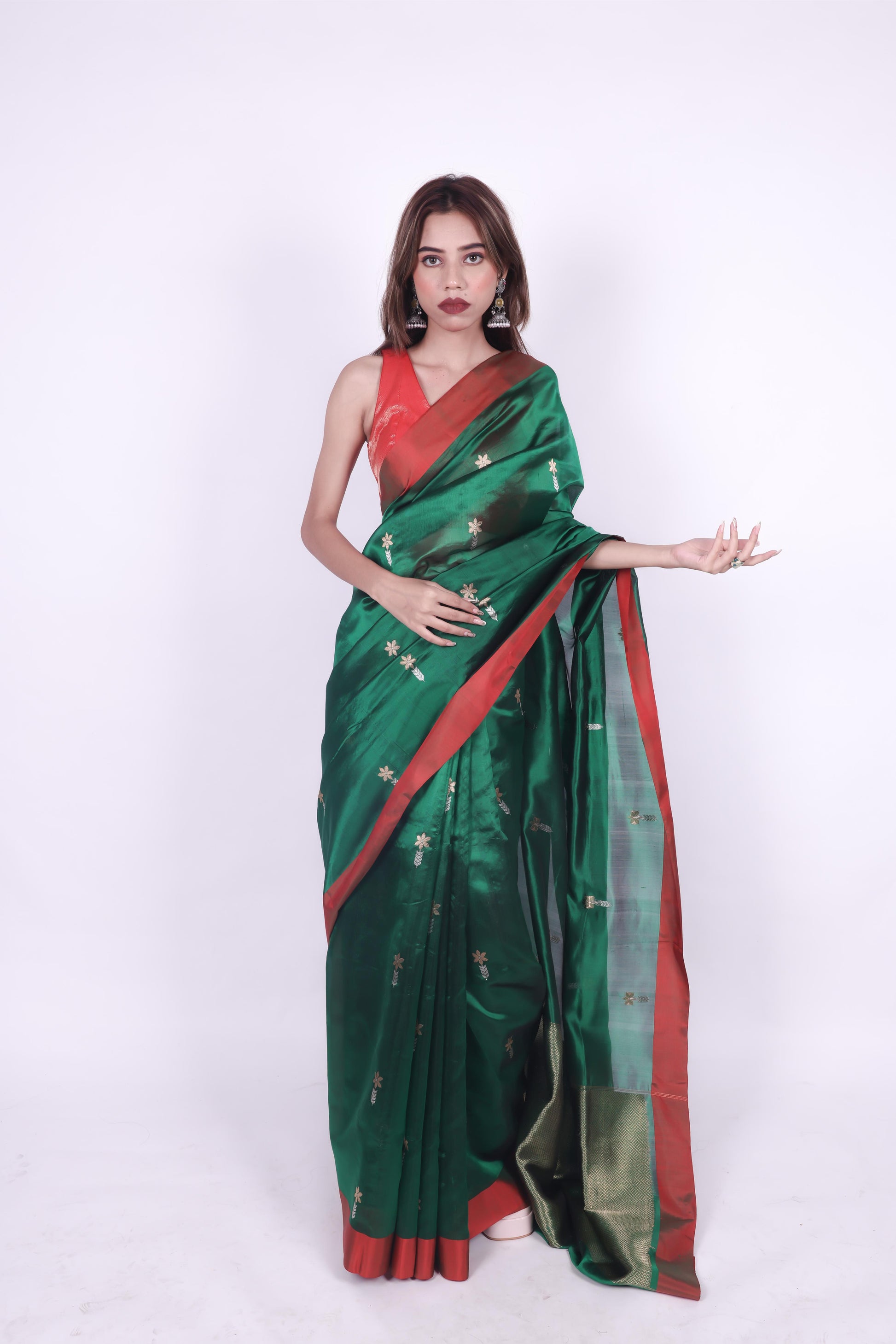Dark green pure handwoven chanderi silk saree with sona chandi meenakari butti and silk border,1
