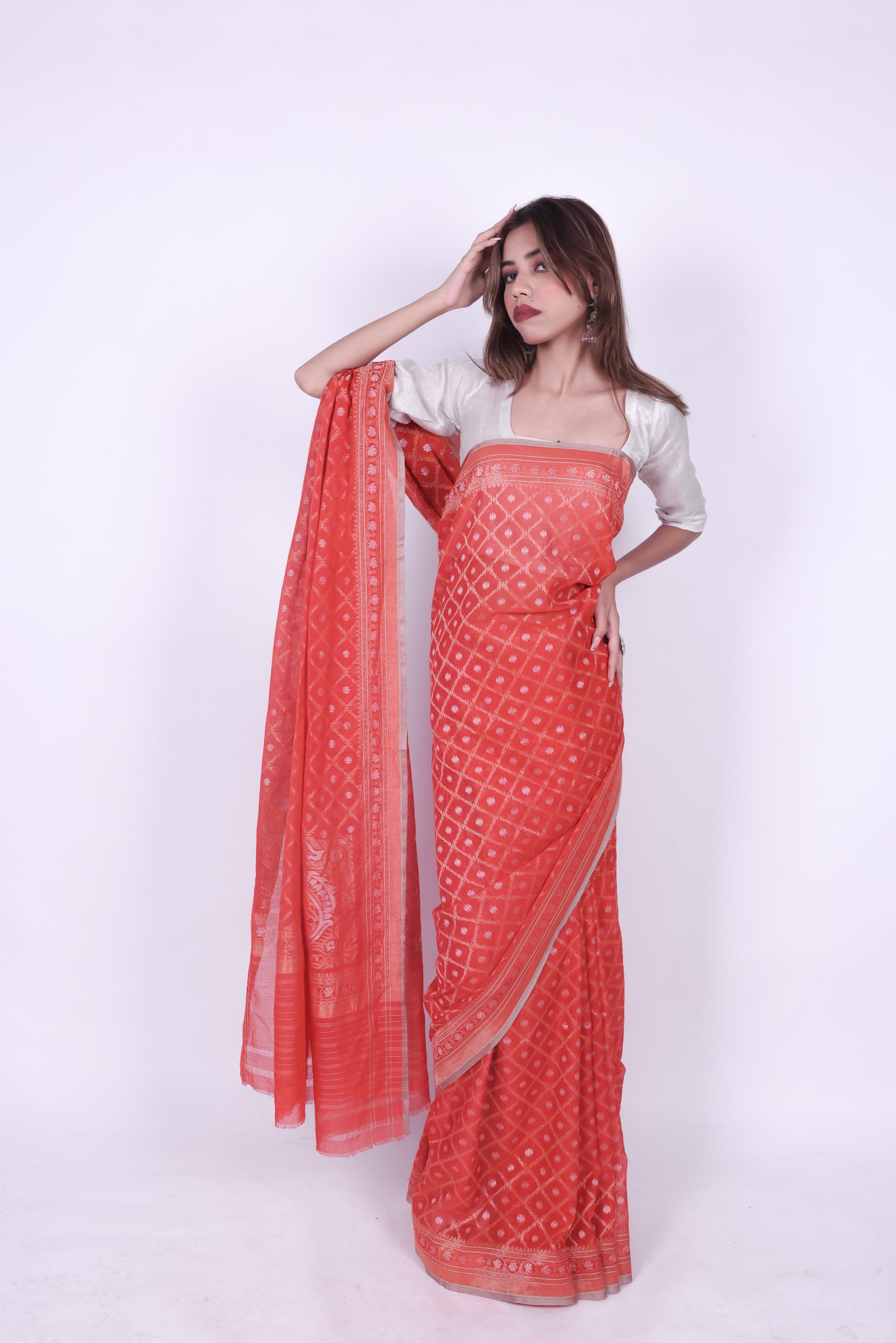 Red pure cotton jamdani handwoven Banarashi zaal saree with ambi weave on pallu,3