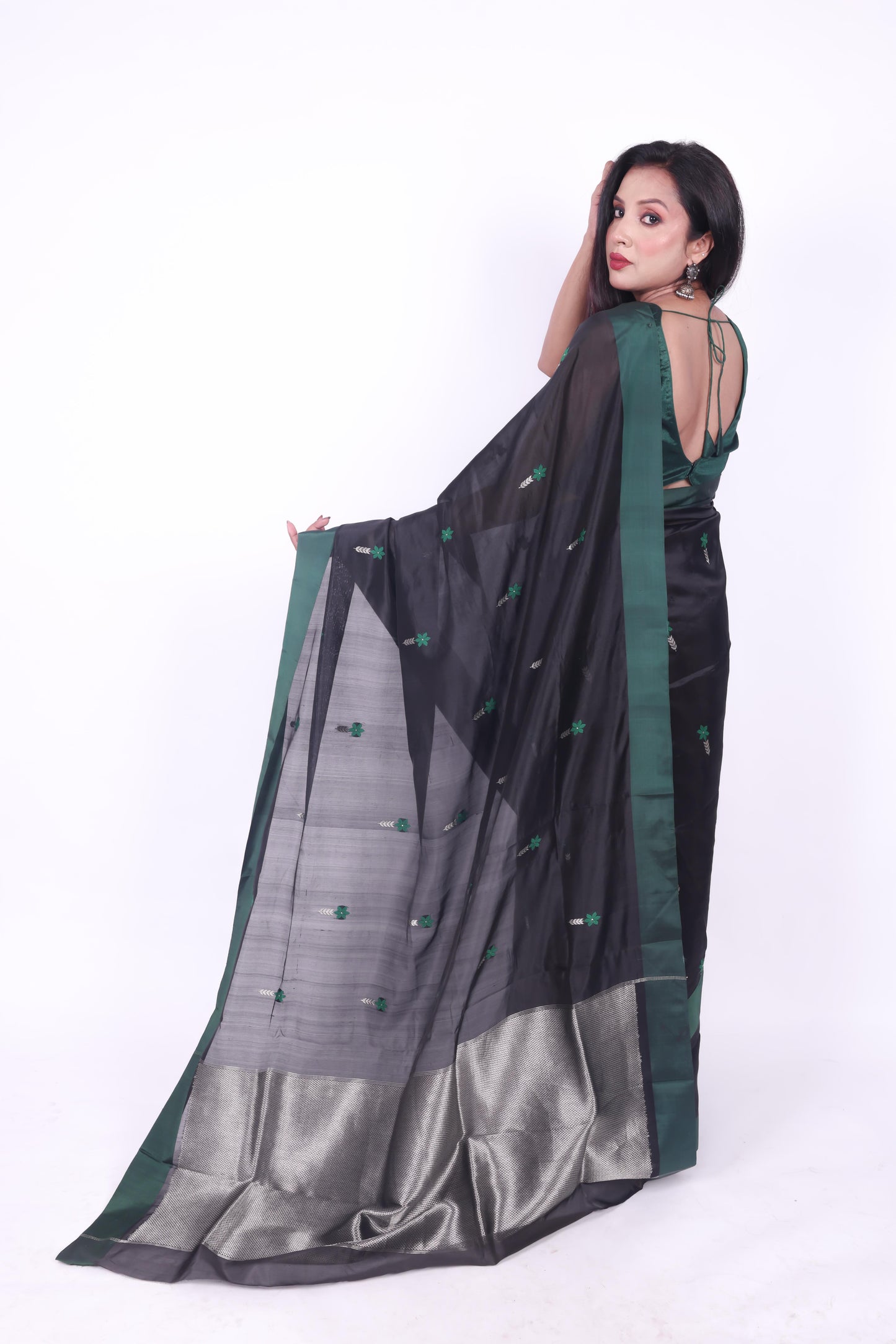 Black pure chanderi silk handwoven saree with meenakari butti and silk border,3