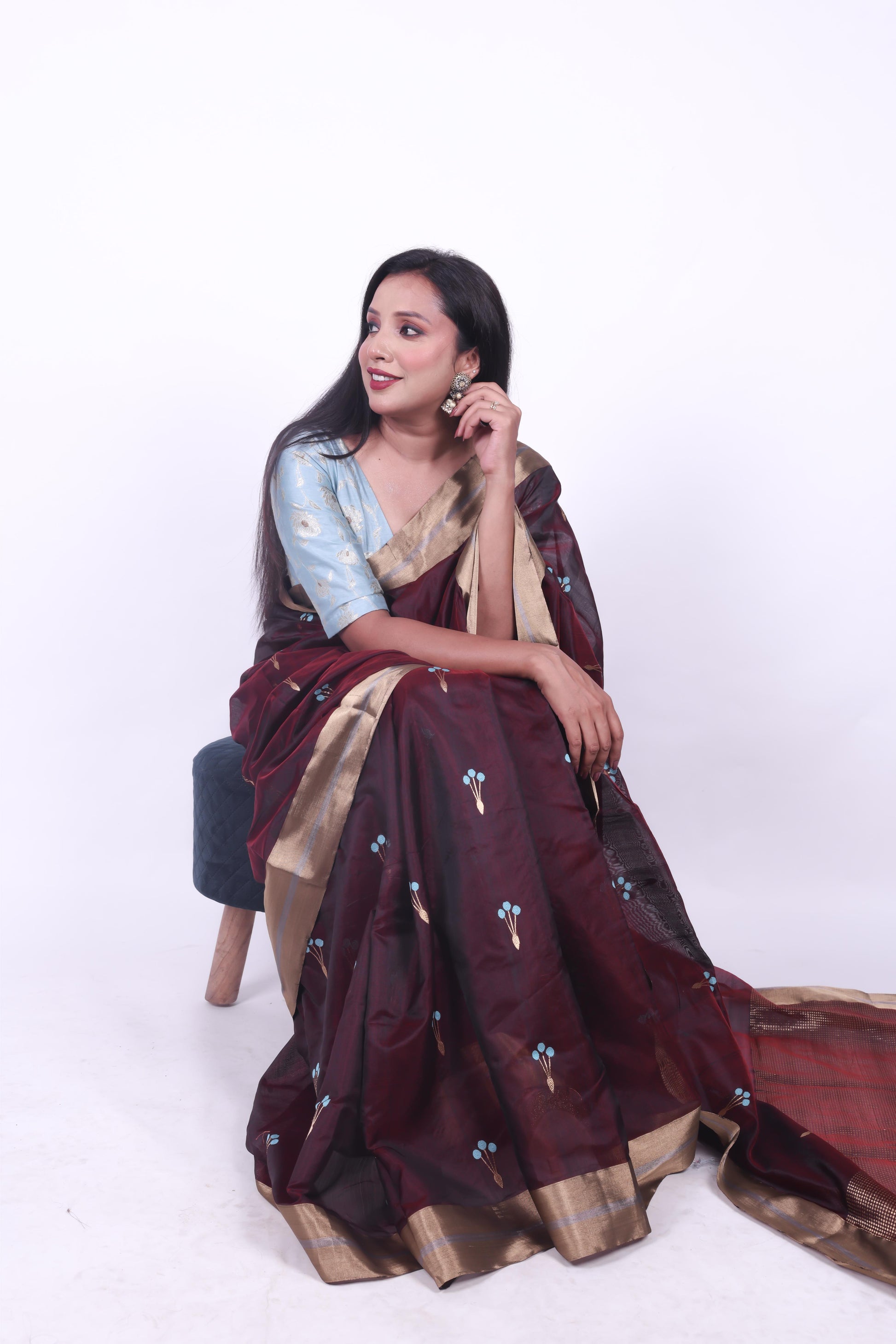 Wine pure chanderi silk handwoven saree with eknaliya meenakari butti,2