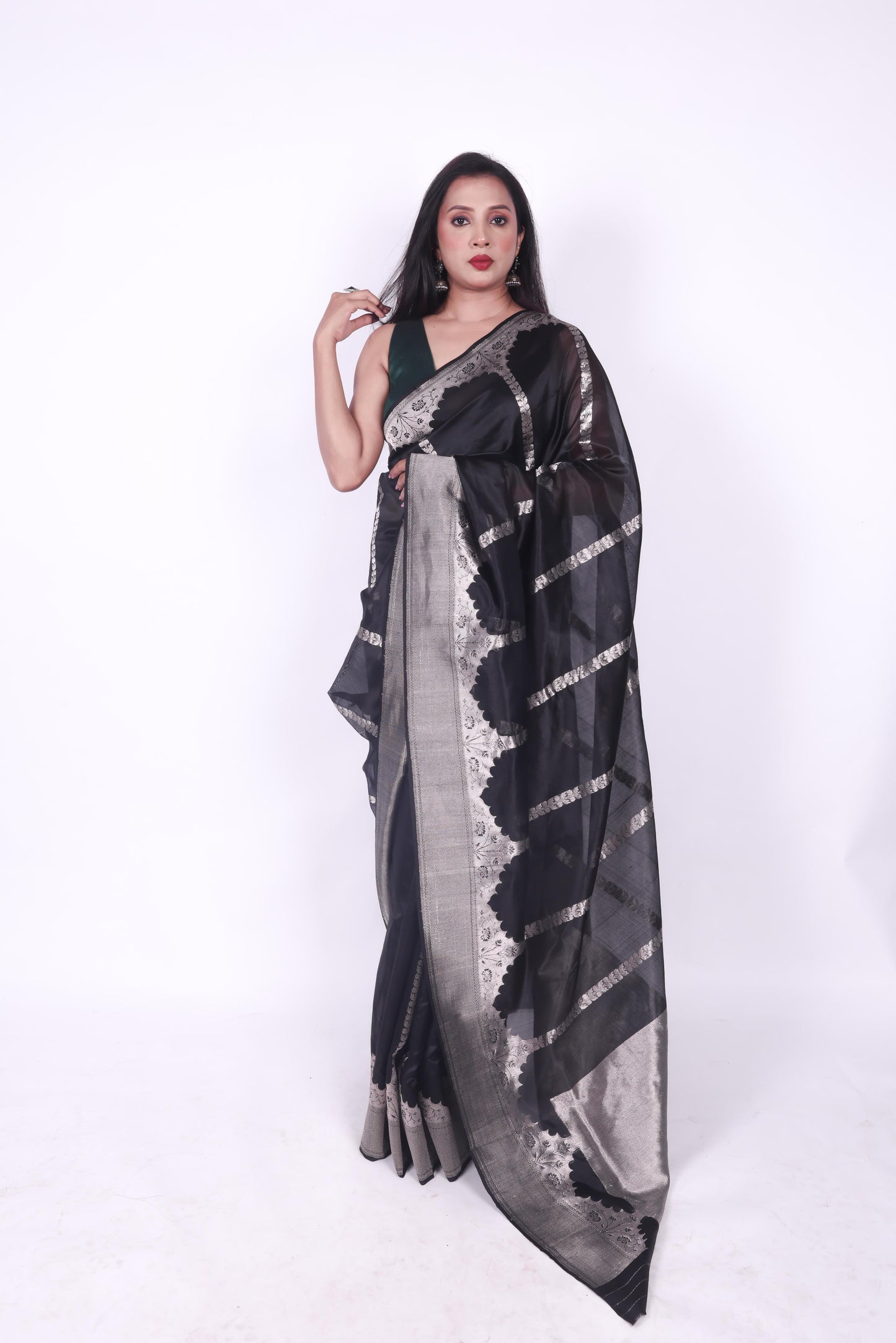 Black pure chanderi silk handwoven saree with eknaliya zaal and nakashi zari weave border,1