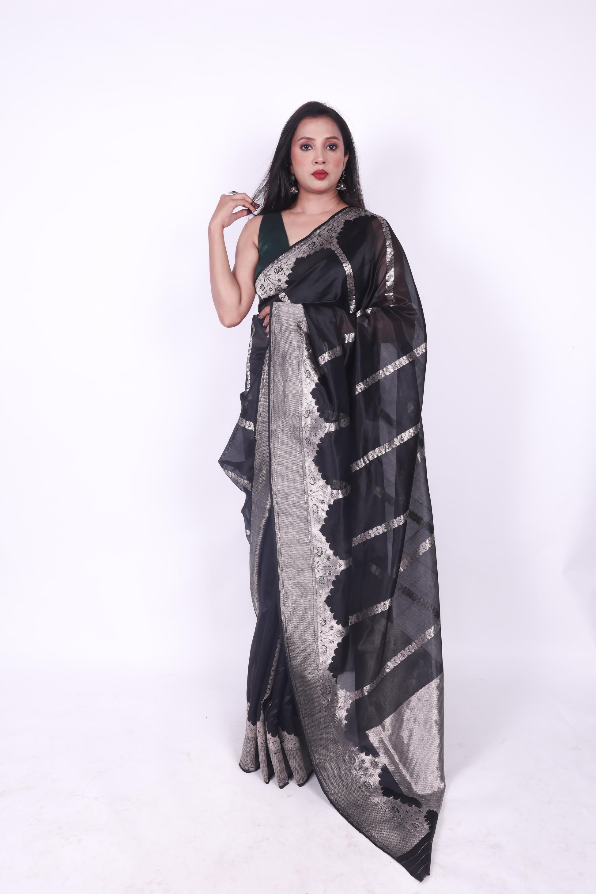 Black pure chanderi silk handwoven saree with eknaliya zaal and nakashi zari weave border,1